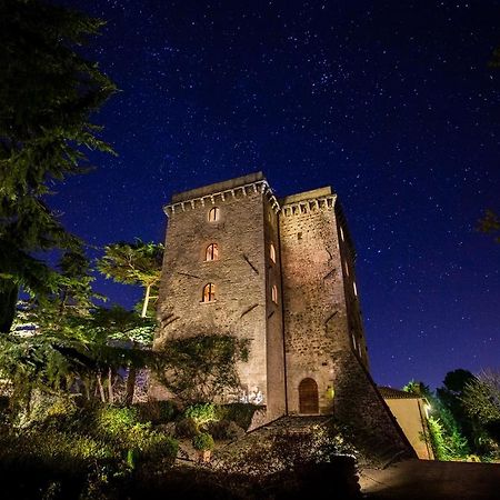 Torre Almonte Aparthotel Todi Bagian luar foto