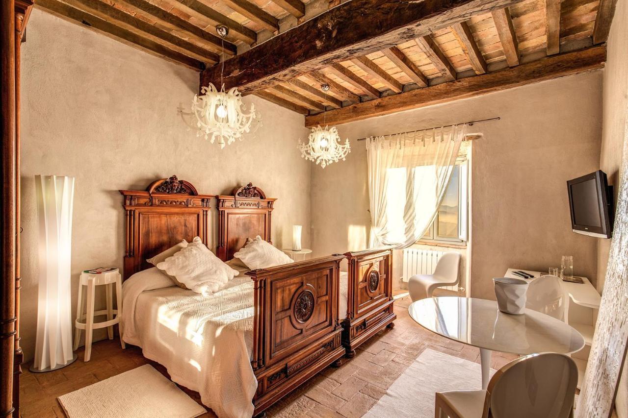 Torre Almonte Aparthotel Todi Bagian luar foto