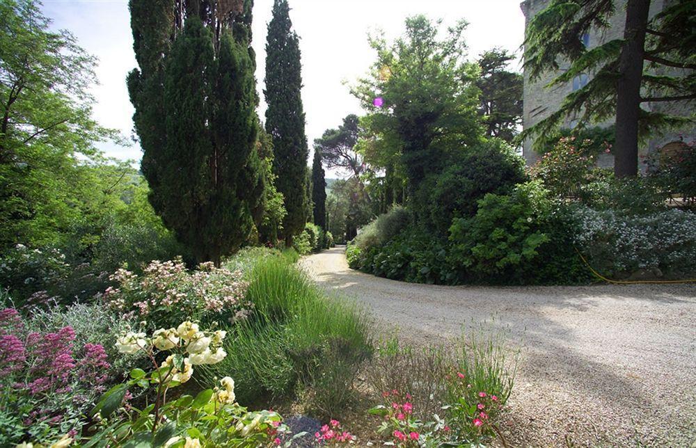 Torre Almonte Aparthotel Todi Bagian luar foto