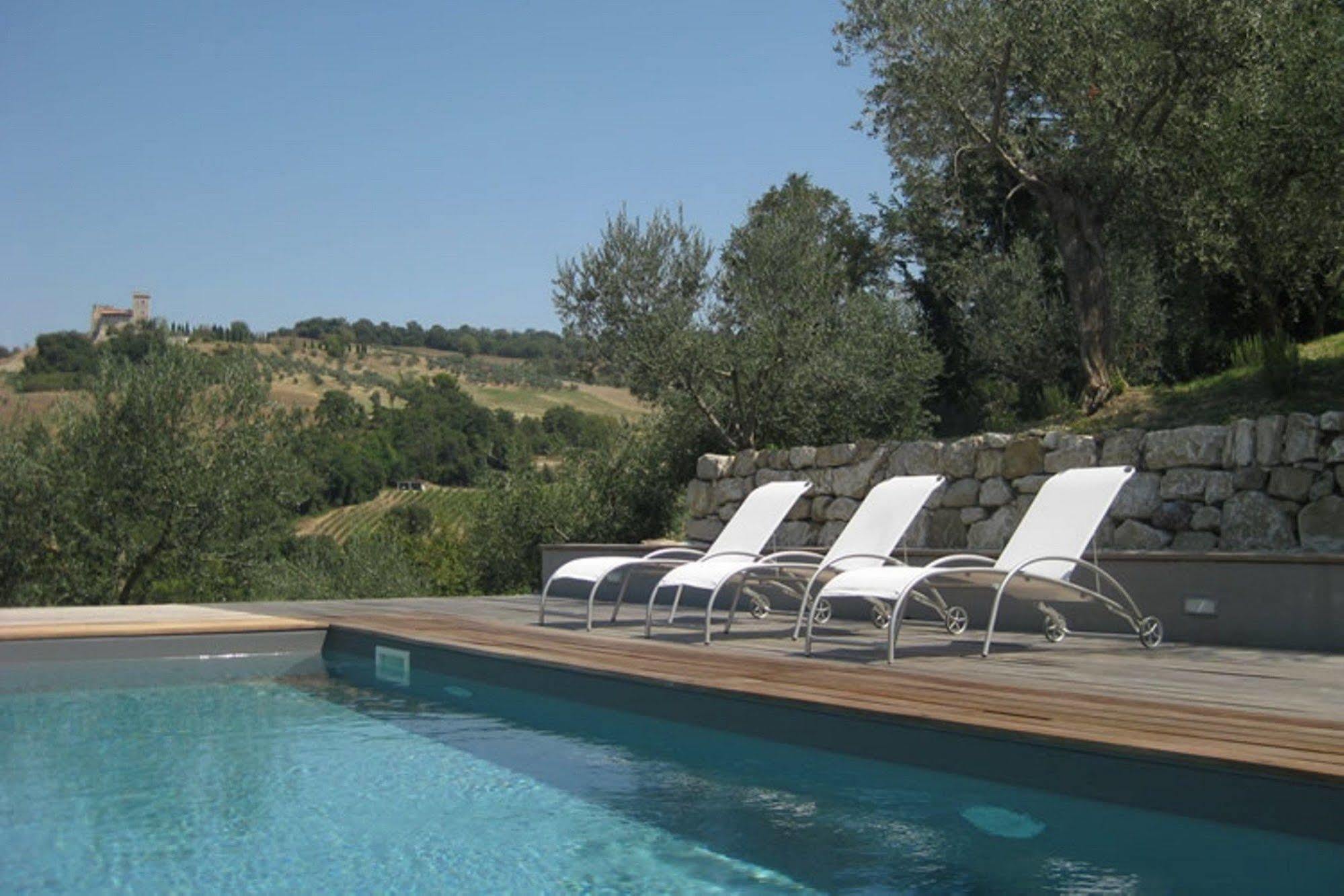Torre Almonte Aparthotel Todi Bagian luar foto